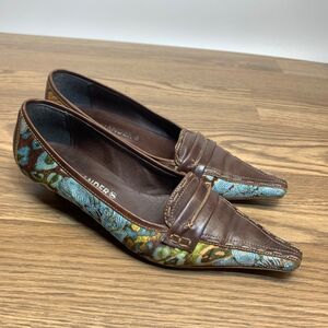 Salamander Kitten Women's  Leather Heels Size 38 US 8 Blue Floral Embroidered